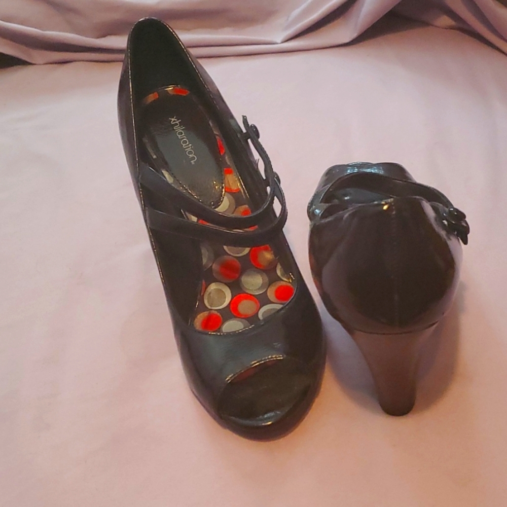 Womans dress shoes